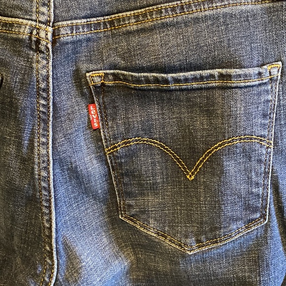 Levi’s Women’s W28 L30 721 High Rise Skinny Jean EUC - Picture 5 of 7